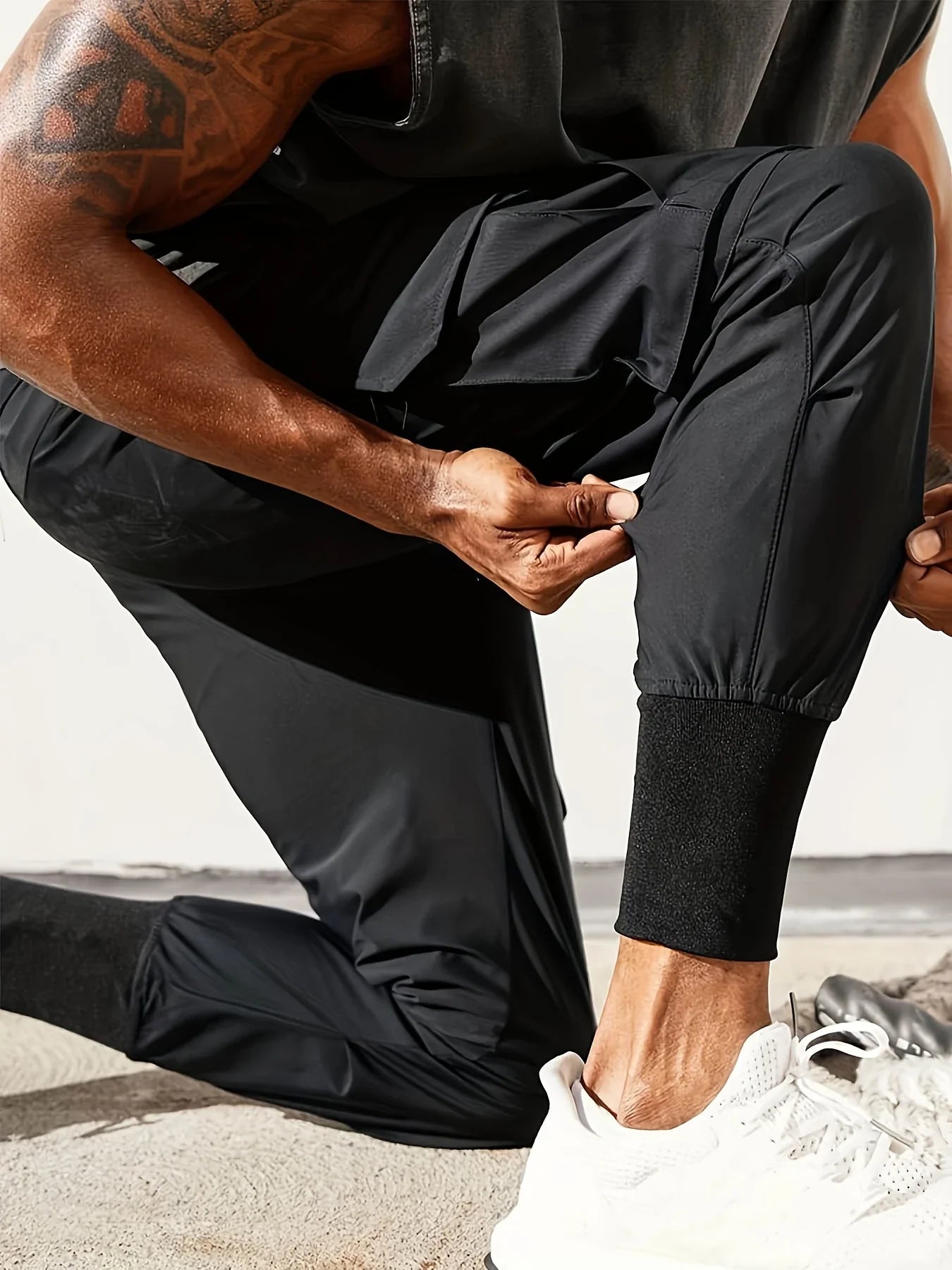 Swift™️ - Lightweight Quick-Dry Cropped Fitness Pants with Multi-Pockets for Men