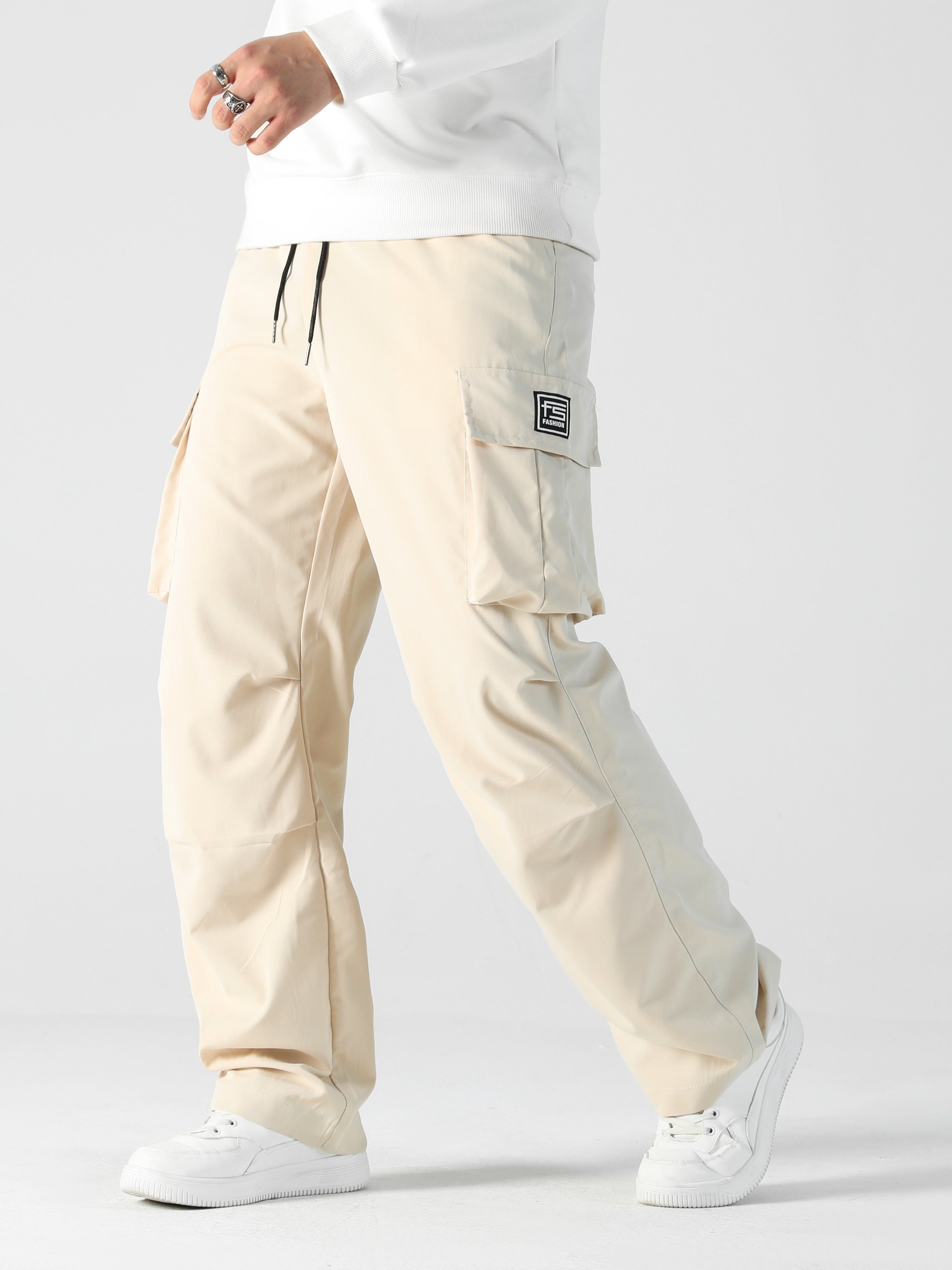 Venture™️ - Stylish Multi-Pocket Cargo Pants with Loose Fit and Straight Leg for Men, All-Season Casual Wear