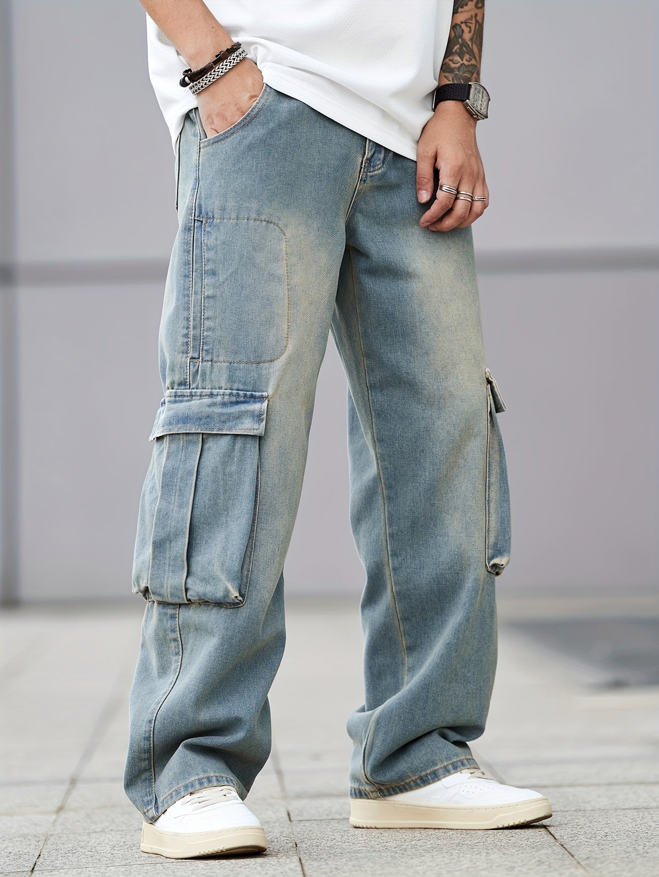 Maverick™️ - Loose Fit Cargo Jeans with Flap Pockets for Men, Streetstyle Denim